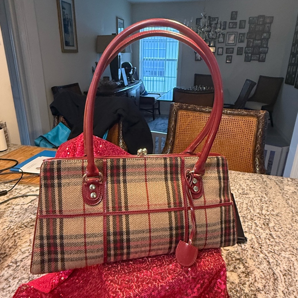 INC International Concepts Plaid Shoulder Bag with Red Trim - Picture 2 of 4